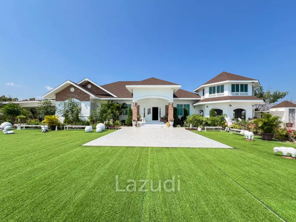 4 Bedroom Detached Home on 4-2-74 Rai  in Hua Hin
