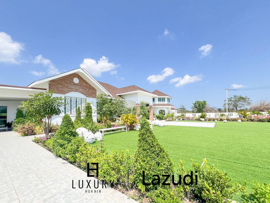 4 Bedroom Detached Home on 4-2-74 Rai  in Hua Hin