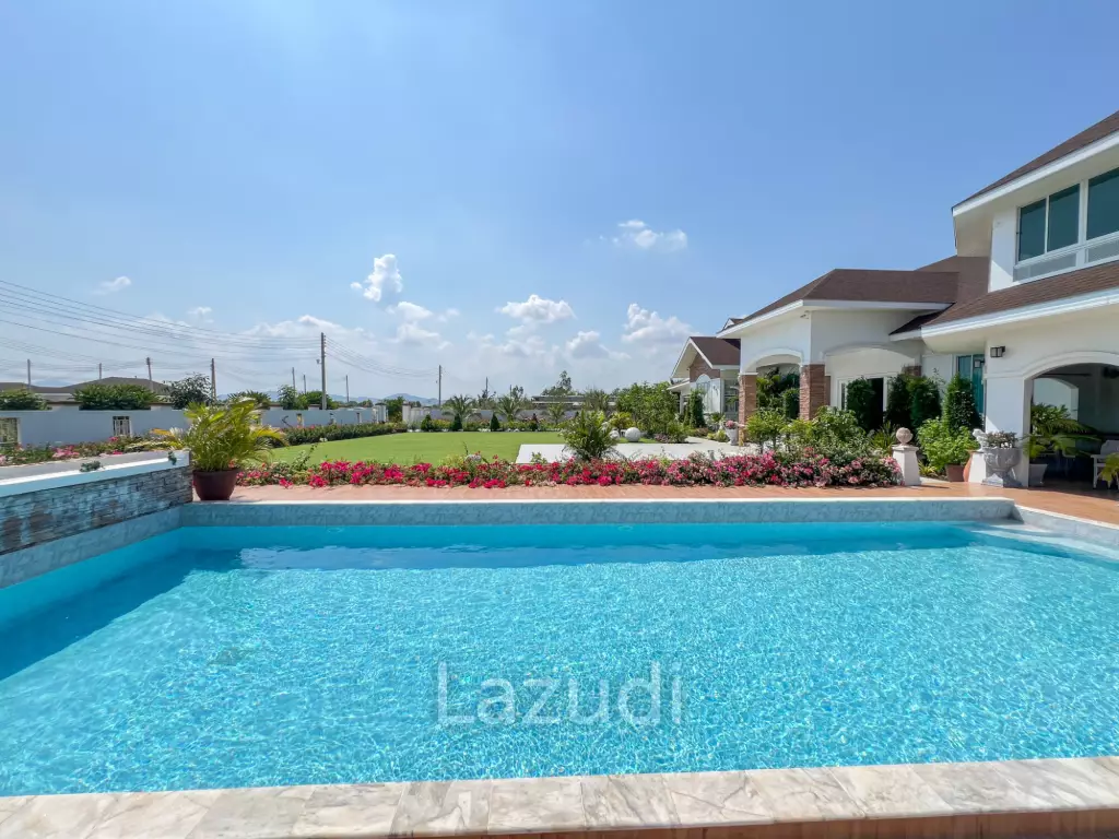 4 Bedroom Detached Home on 4-2-74 Rai  in Hua Hin