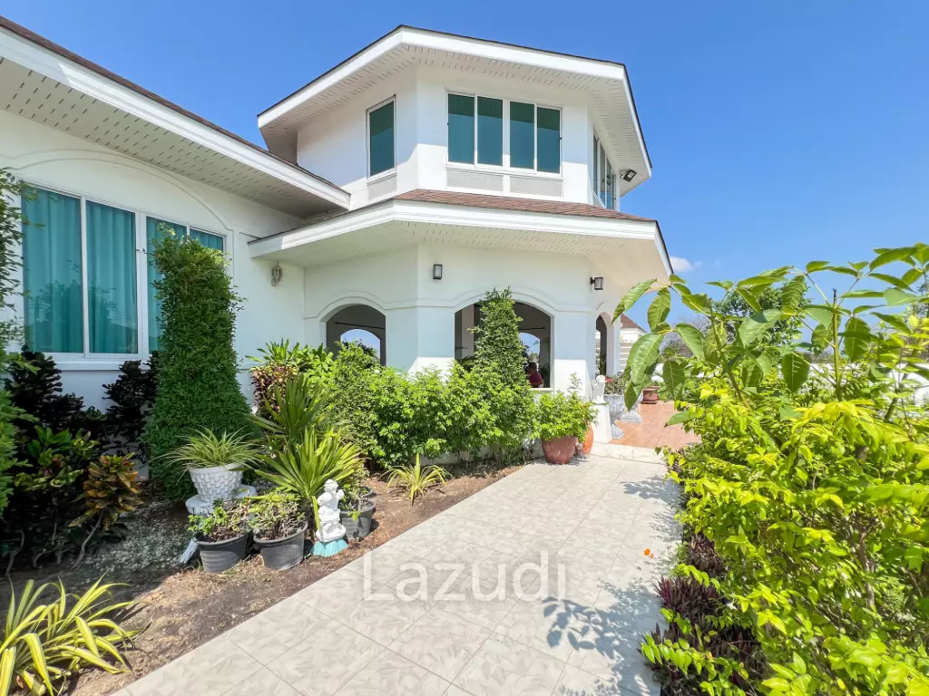 4 Bedroom Detached Home on 4-2-74 Rai  in Hua Hin