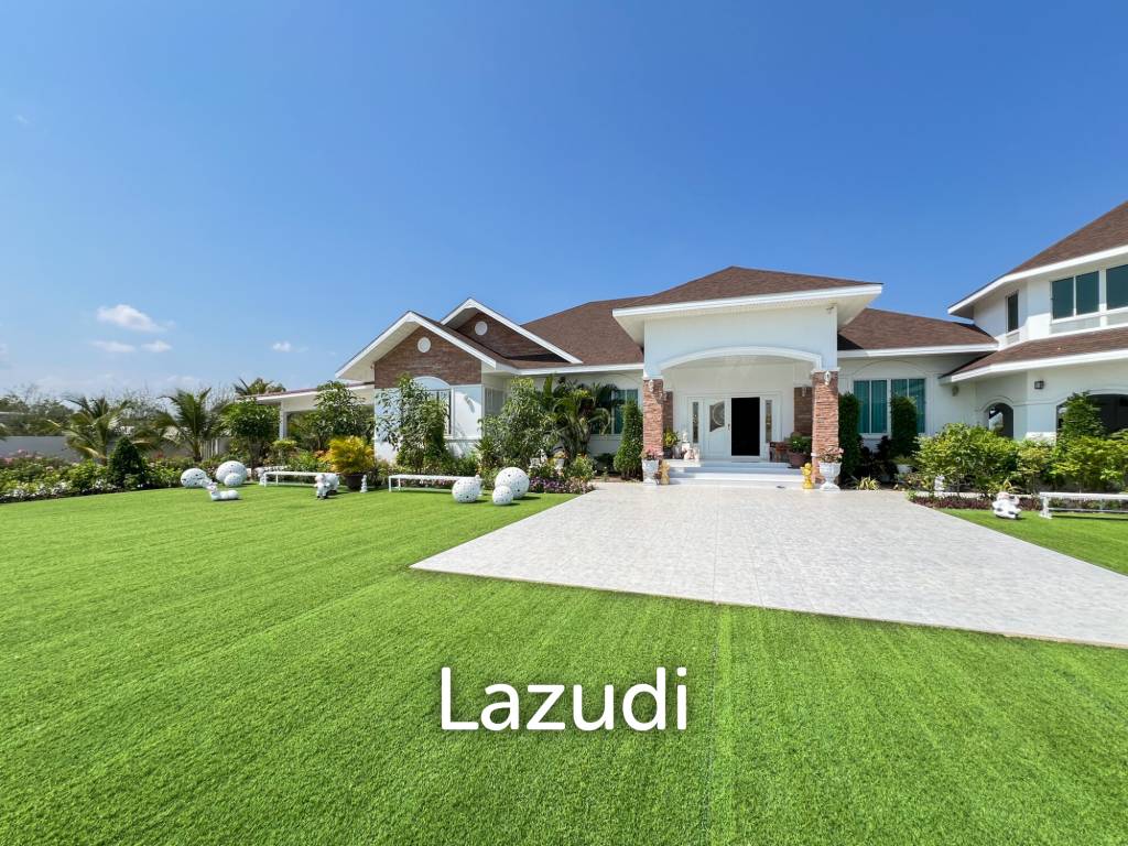 4 Bedroom Detached Home on 4-2-74 Rai  in Hua Hin