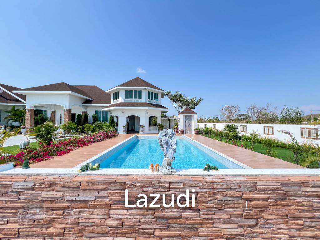4 Bedroom Detached Home on 4-2-74 Rai  in Hua Hin