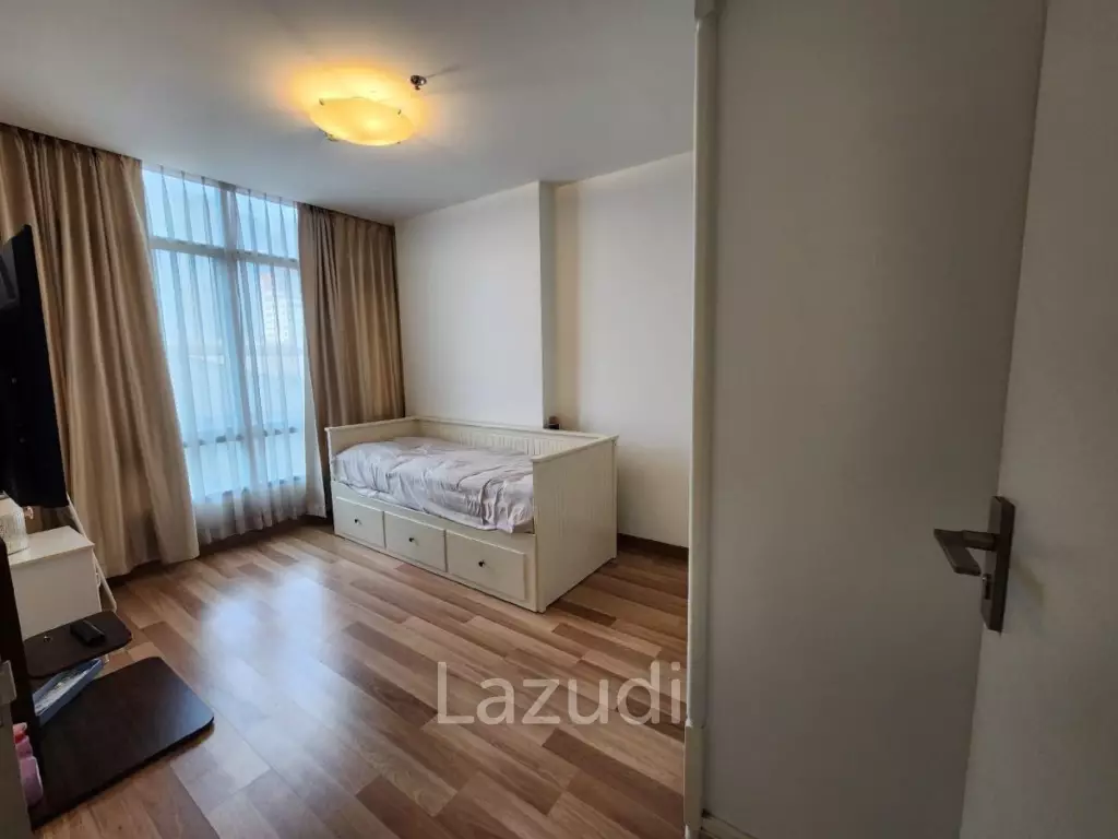 43 sqm 2 Bedroom Condo at Ideo Blucove Sukhumvit