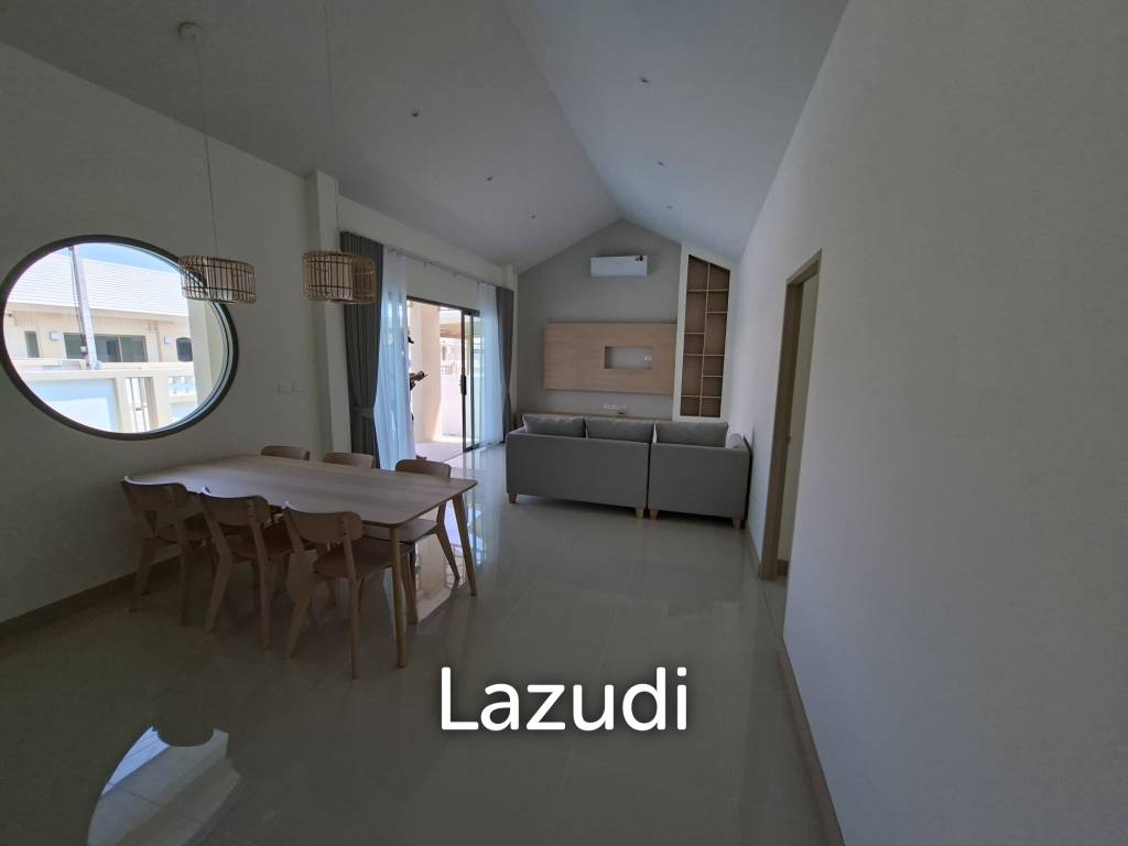 New 3 bed pool Villa toward Black mountain