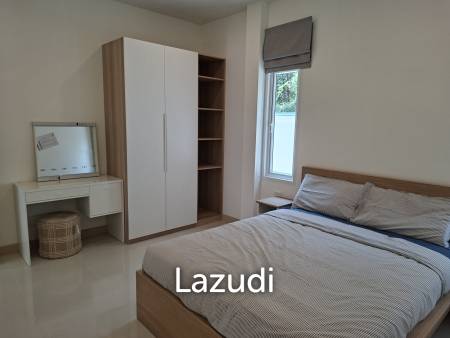 New 3 bed pool Villa toward Black mountain