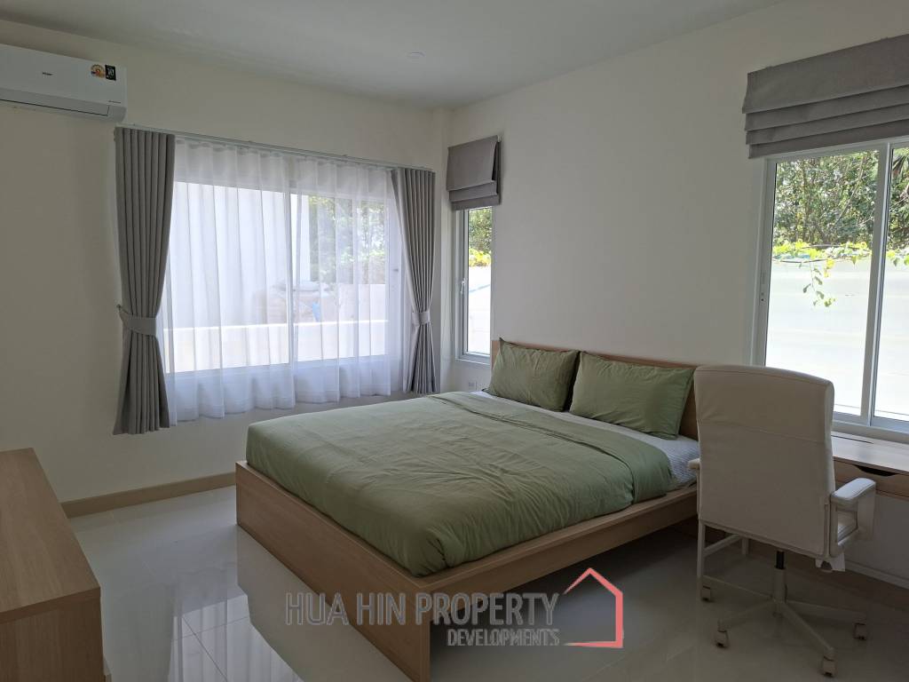 New 3 bed pool Villa toward Black mountain