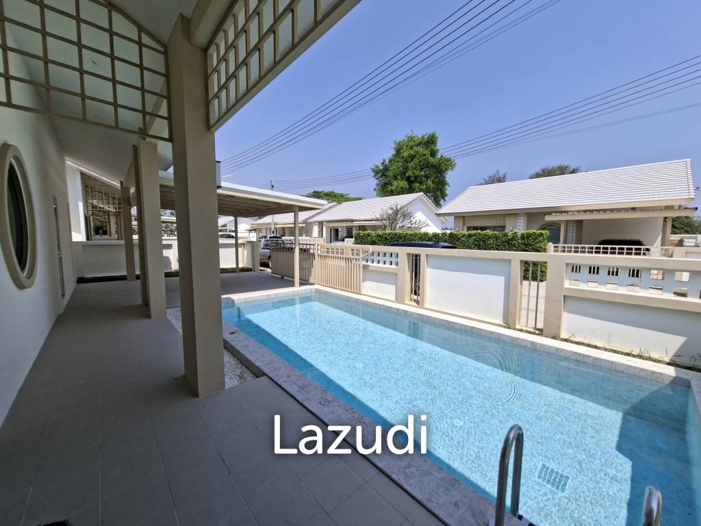 New 3 bed pool Villa toward Black mountain