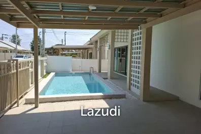 New 3 bed pool Villa toward Black mountain
