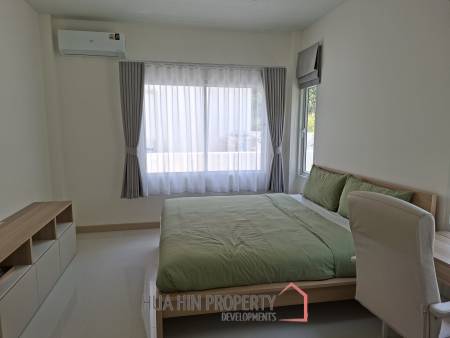 New 3 bed pool Villa toward Black mountain