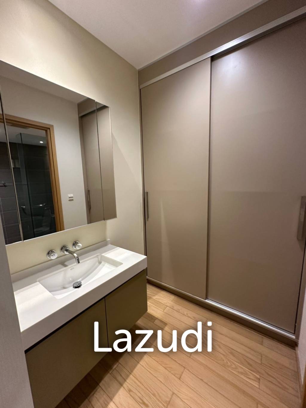 69.55 sqm 2 Bed Condo at Siri at Sukhumvit