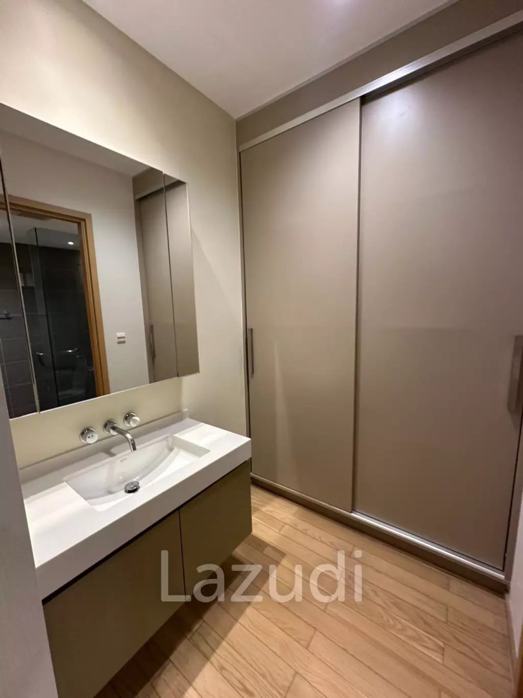 69.55 sqm 2 Bed Condo at Siri at Sukhumvit