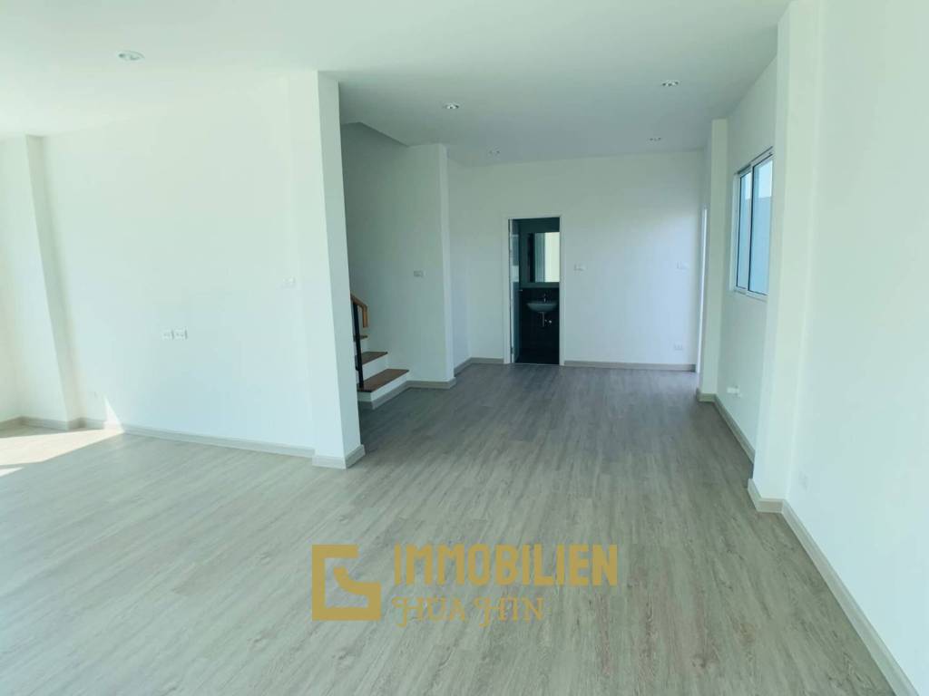 บ้านเดี่ยวโมเดิร์น 144 ตร.ม. พร้อมสระว่ายน้ำส่วนกลาง ย่านหินเหล็กไฟ หัวหิน