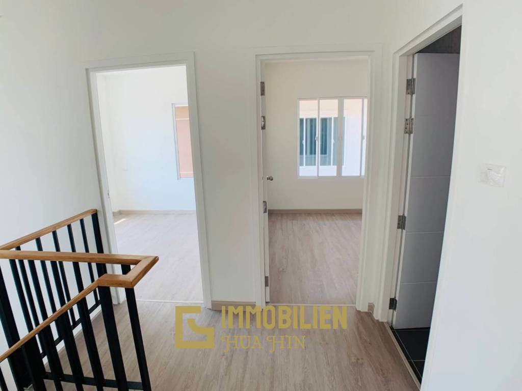 บ้านเดี่ยวโมเดิร์น 144 ตร.ม. พร้อมสระว่ายน้ำส่วนกลาง ย่านหินเหล็กไฟ หัวหิน