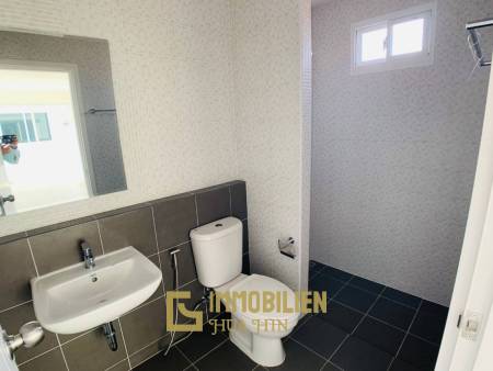 บ้านเดี่ยวโมเดิร์น 144 ตร.ม. พร้อมสระว่ายน้ำส่วนกลาง ย่านหินเหล็กไฟ หัวหิน