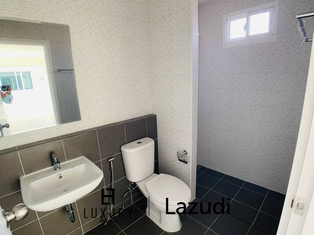 บ้านเดี่ยวโมเดิร์น 144 ตร.ม. พร้อมสระว่ายน้ำส่วนกลาง ย่านหินเหล็กไฟ หัวหิน