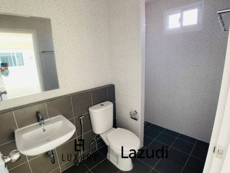 บ้านเดี่ยวโมเดิร์น 144 ตร.ม. พร้อมสระว่ายน้ำส่วนกลาง ย่านหินเหล็กไฟ หัวหิน