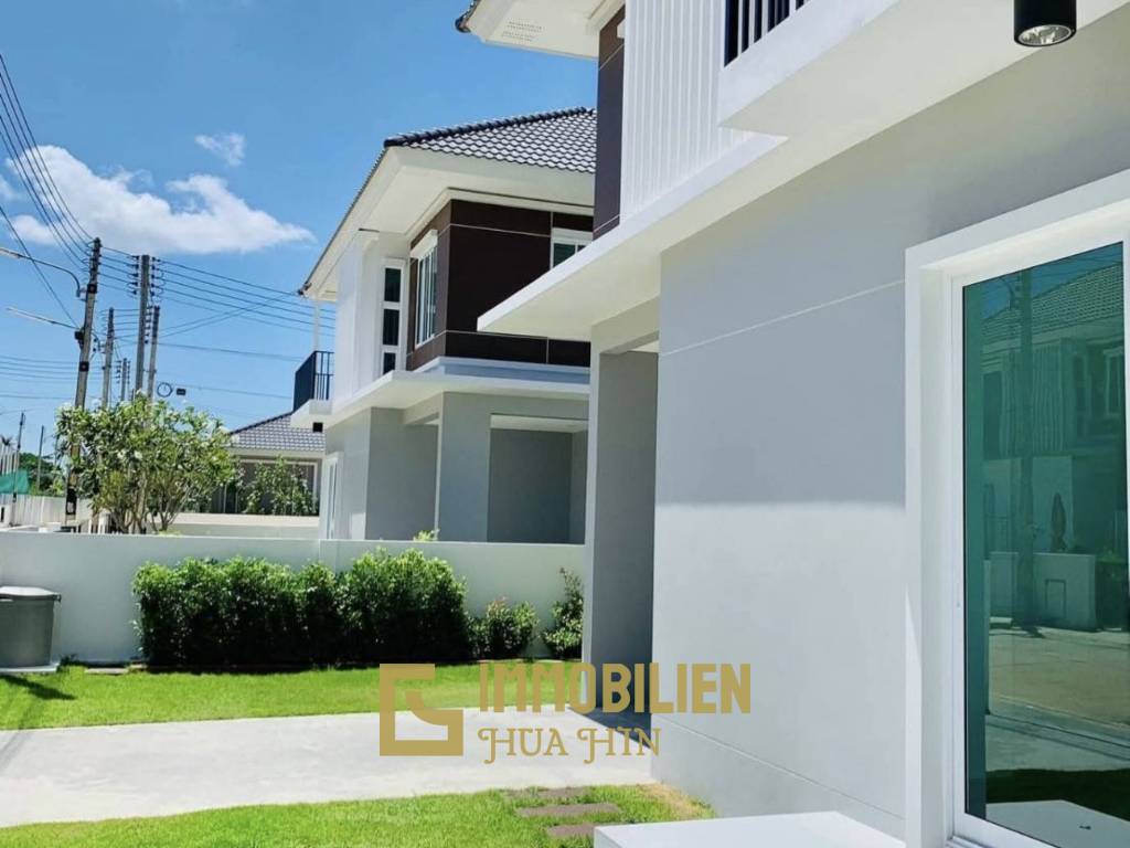 บ้านเดี่ยวโมเดิร์น 144 ตร.ม. พร้อมสระว่ายน้ำส่วนกลาง ย่านหินเหล็กไฟ หัวหิน