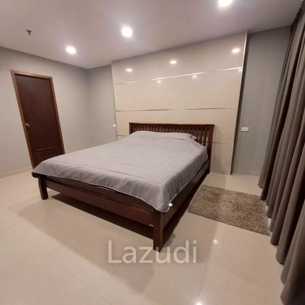 108 sqm condo Baan Prompong 2 bed on 5th floor Khlong Tan Nuea