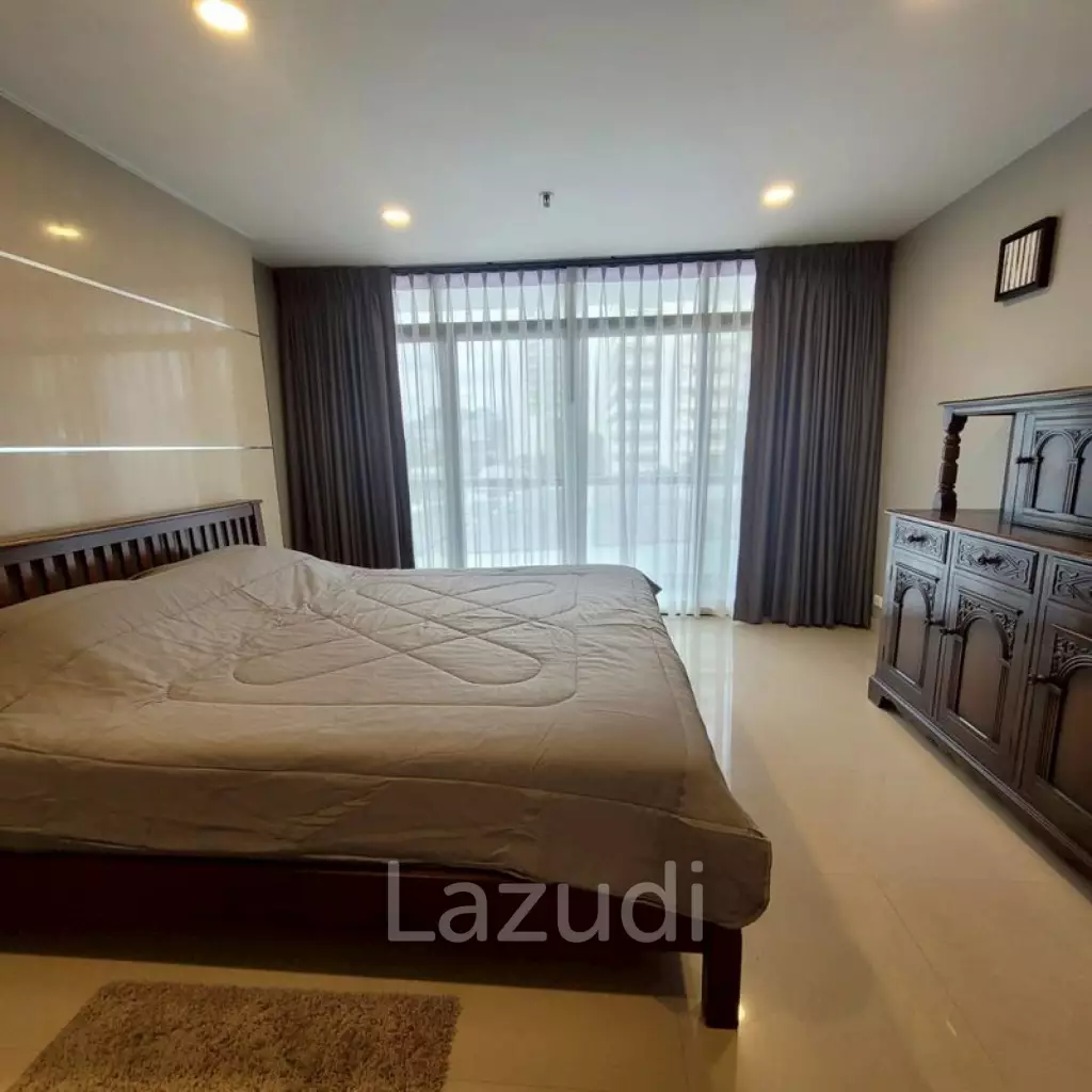 108 sqm condo Baan Prompong 2 bed on 5th floor Khlong Tan Nuea