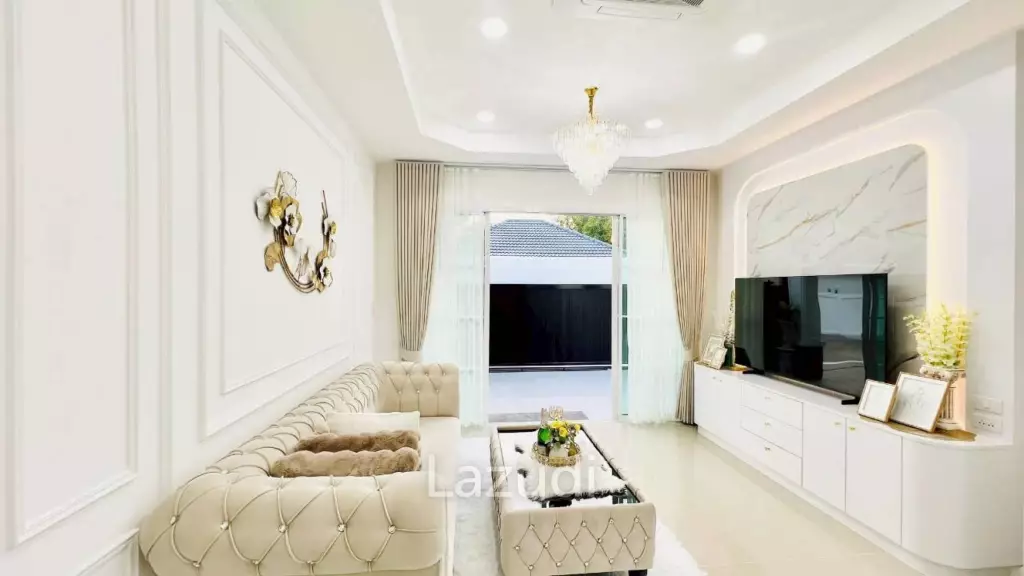 Modern Luxury Pool Villa for Sale Raviporn City Home Village