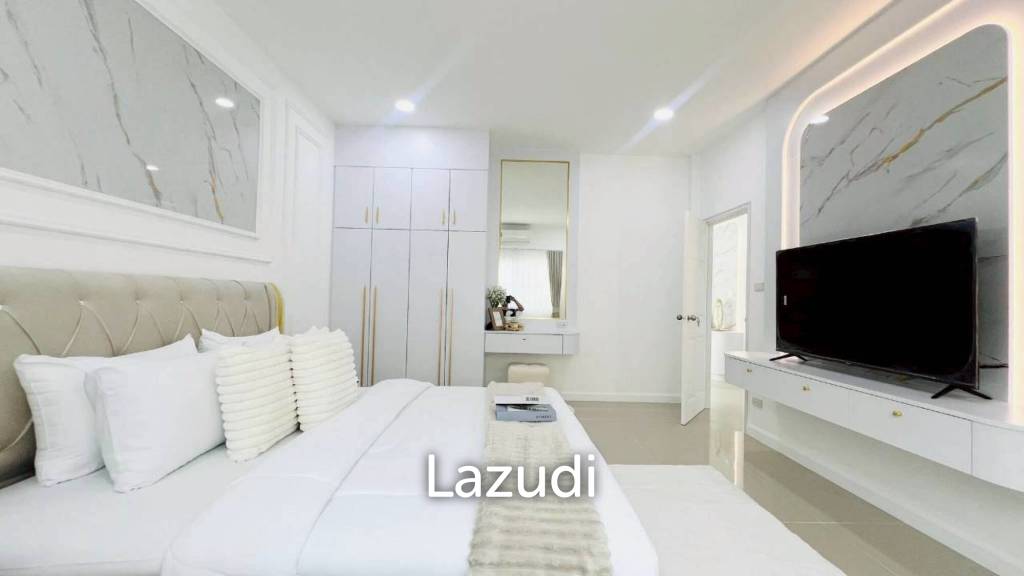 Modern Luxury Pool Villa for Sale Raviporn City Home Village