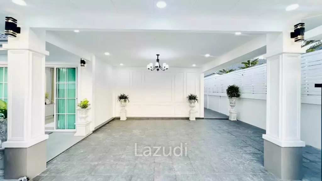 Modern Luxury Pool Villa for Sale Raviporn City Home Village