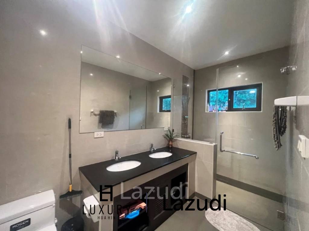 1,444 ตร.ม 4 เตียง 5 อาบน้ำ วิลล่า For เช่า