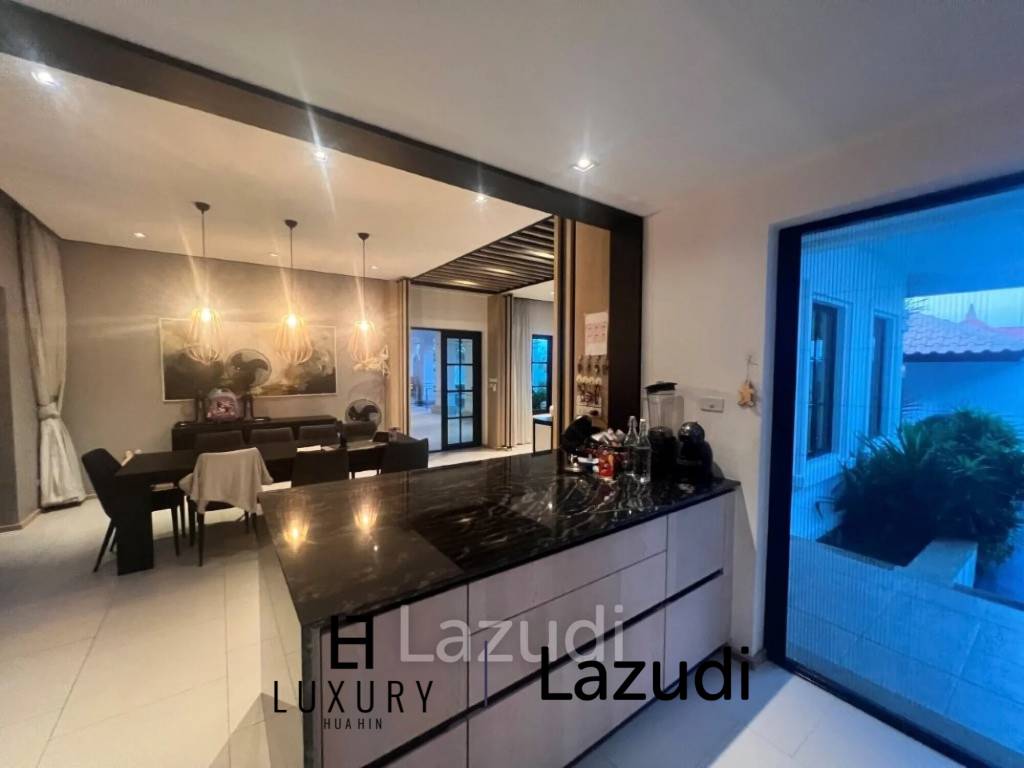 1,444 ตร.ม 4 เตียง 5 อาบน้ำ วิลล่า For เช่า