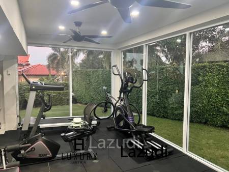 1,444 ตร.ม 4 เตียง 5 อาบน้ำ วิลล่า For เช่า