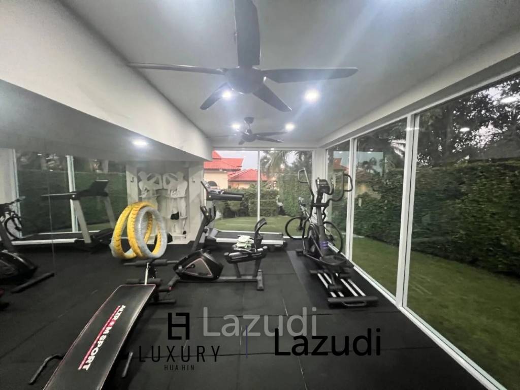 1,444 ตร.ม 4 เตียง 5 อาบน้ำ วิลล่า For เช่า