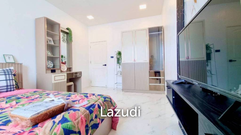Stunning Modern Luxury Townhouse for Sale