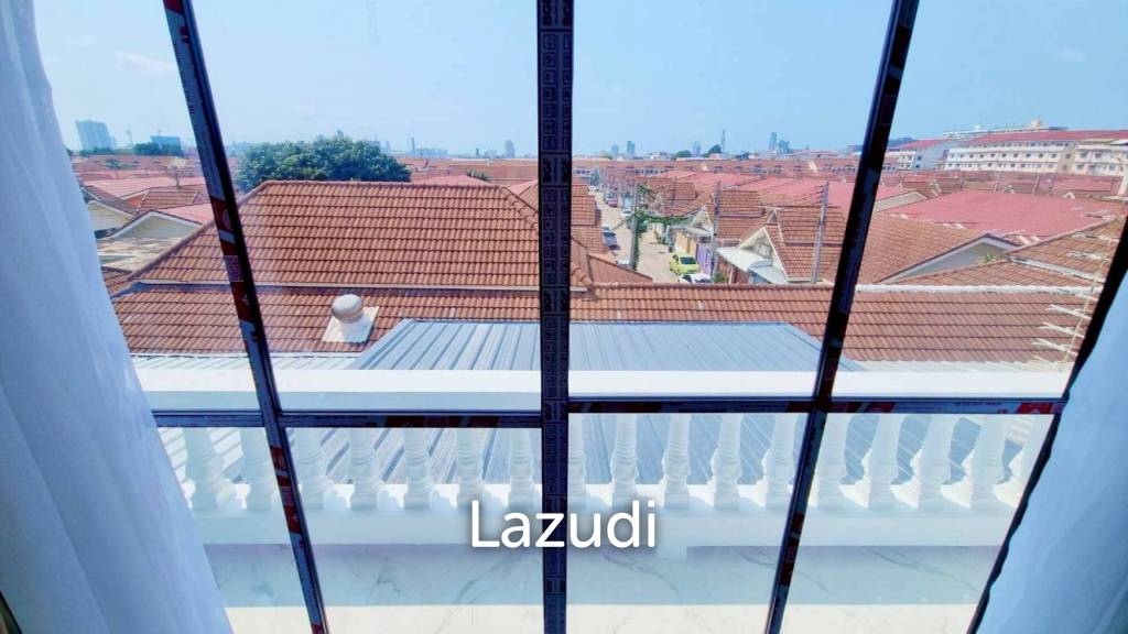 Stunning Modern Luxury Townhouse for Sale