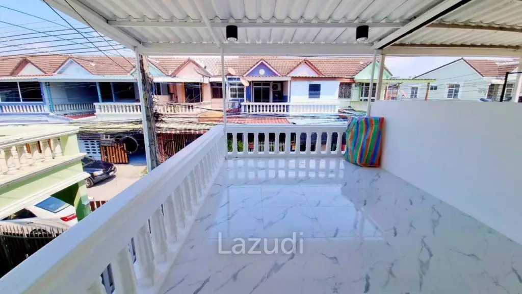 Stunning Modern Luxury Townhouse for Sale