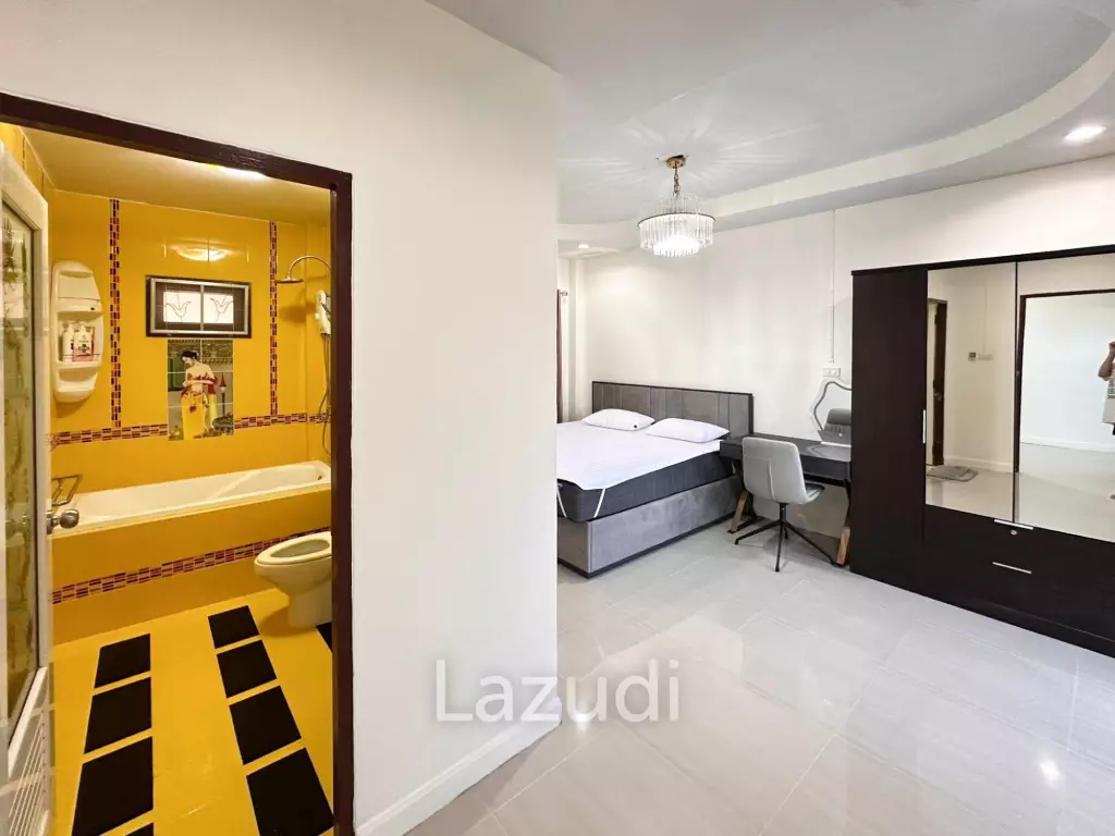 villa with rooftop jacuzzi in   Pran Buri