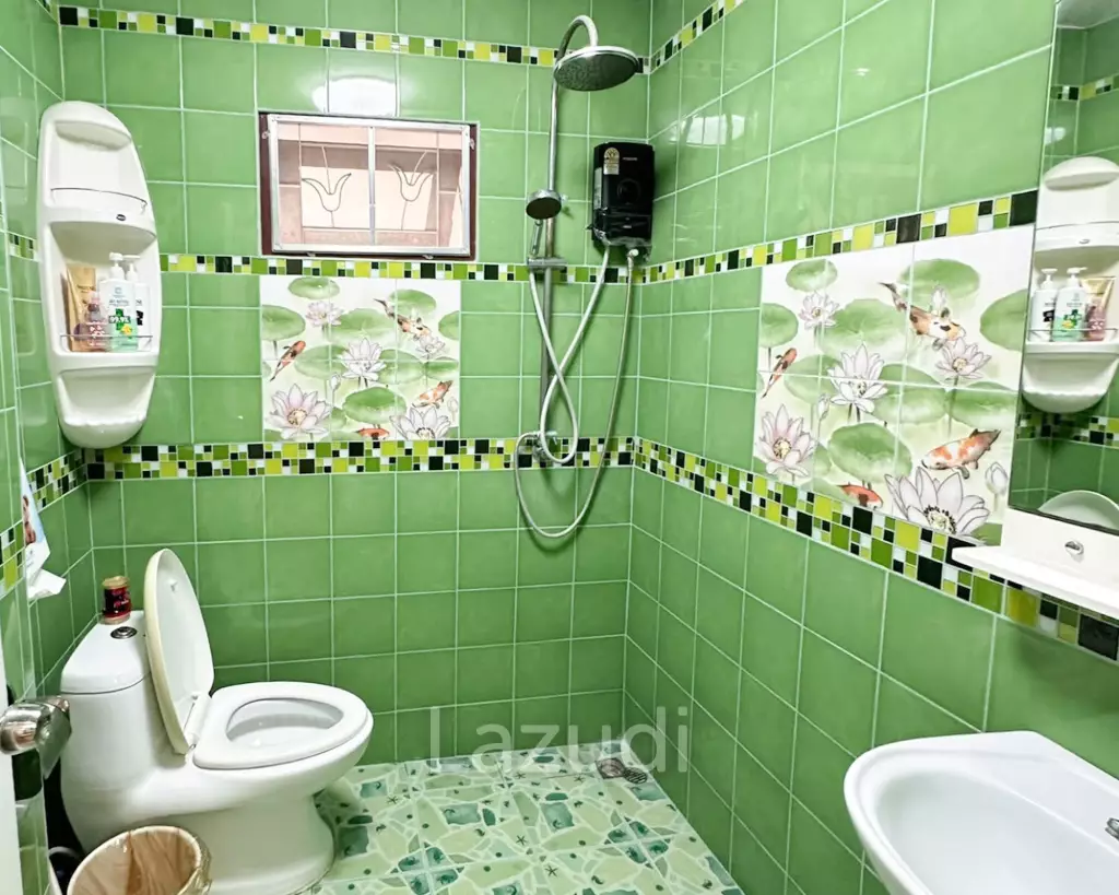 villa with rooftop jacuzzi in   Pran Buri