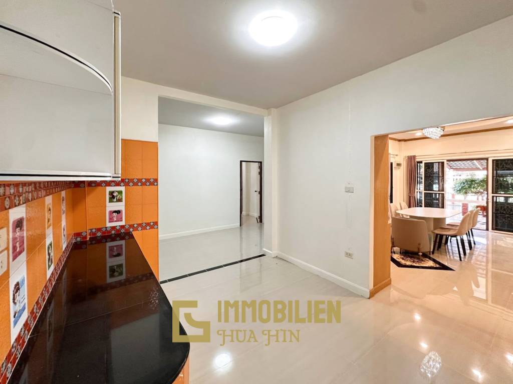 villa with rooftop jacuzzi in   Pran Buri