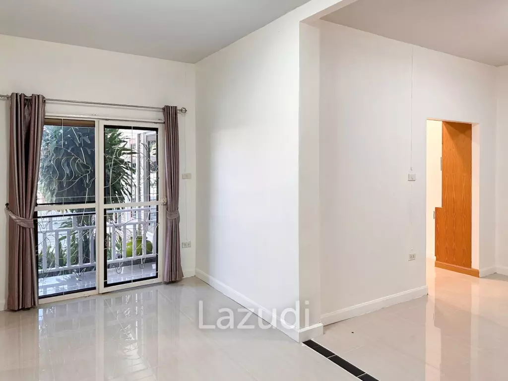 villa with rooftop jacuzzi in   Pran Buri