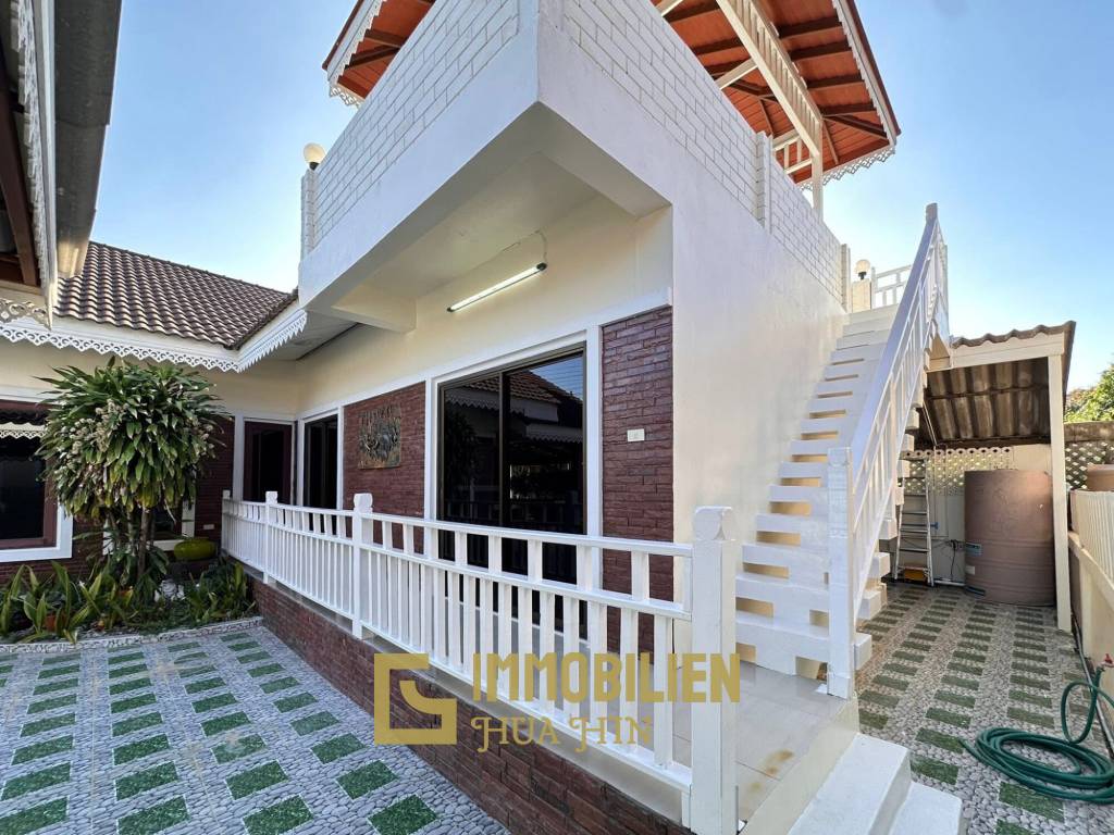 villa with rooftop jacuzzi in   Pran Buri