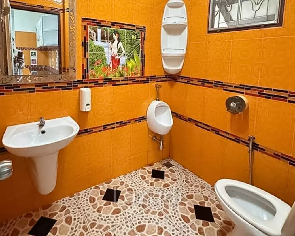 villa with rooftop jacuzzi in   Pran Buri