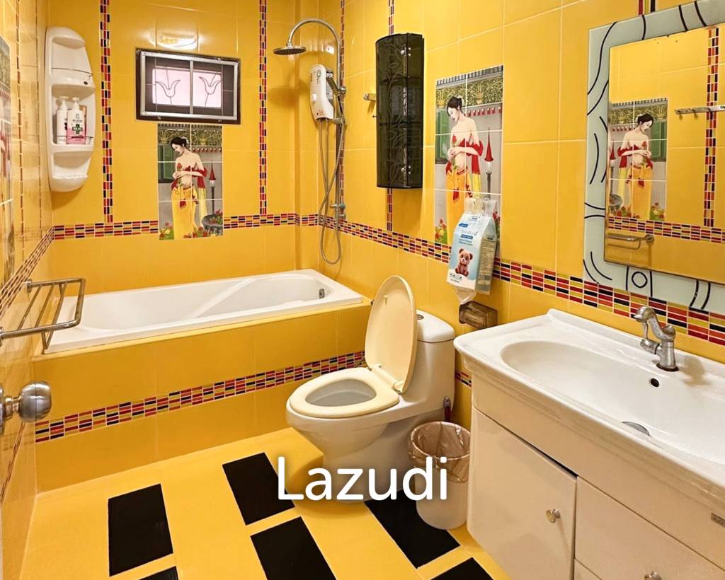 villa with rooftop jacuzzi in   Pran Buri