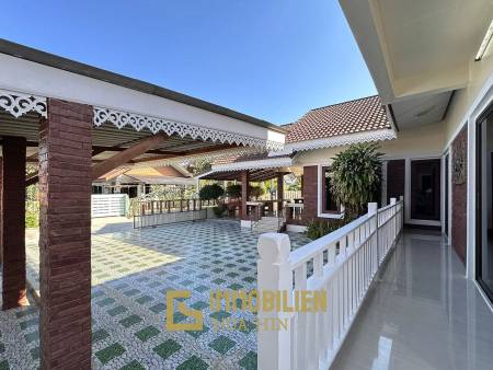 villa with rooftop jacuzzi in   Pran Buri