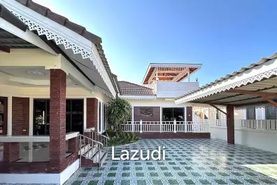 villa with rooftop jacuzzi in   Pran Buri
