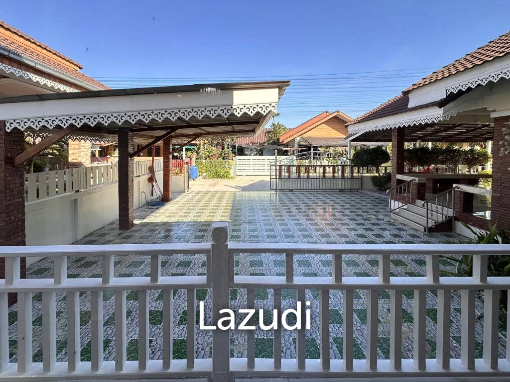 villa with rooftop jacuzzi in   Pran Buri