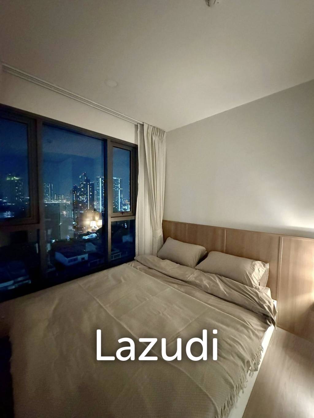 36 sqm high floor 2 bedroom condo Aspire Sukhumvit-Rama 4 Phra Khanong Bangkok