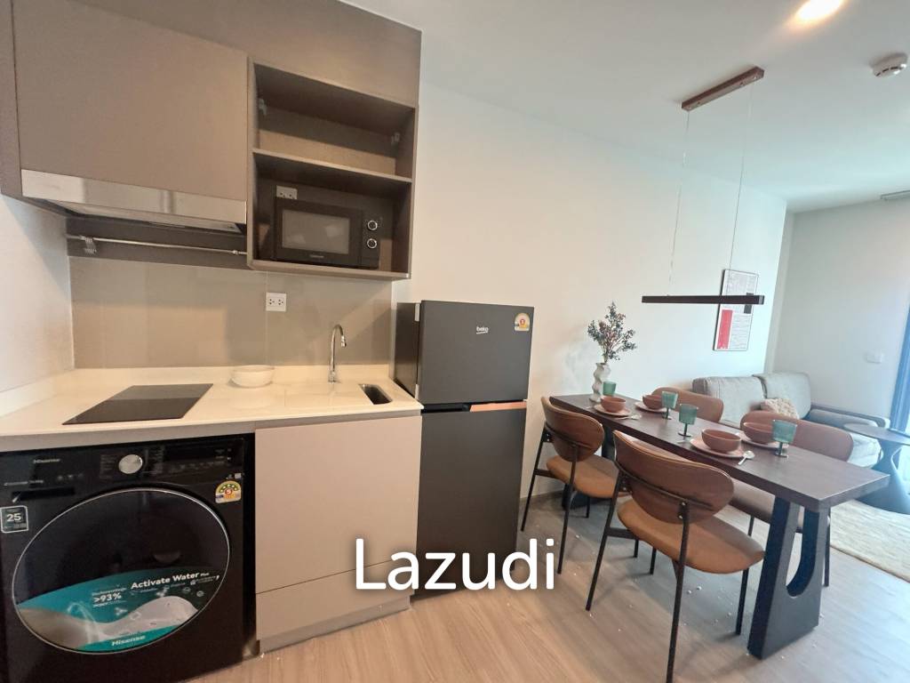 36 sqm high floor 2 bedroom condo Aspire Sukhumvit-Rama 4 Phra Khanong Bangkok