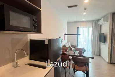 36 sqm high floor 2 bedroom condo Aspire Sukhumvit-Rama 4 Phra Khanong Bangkok