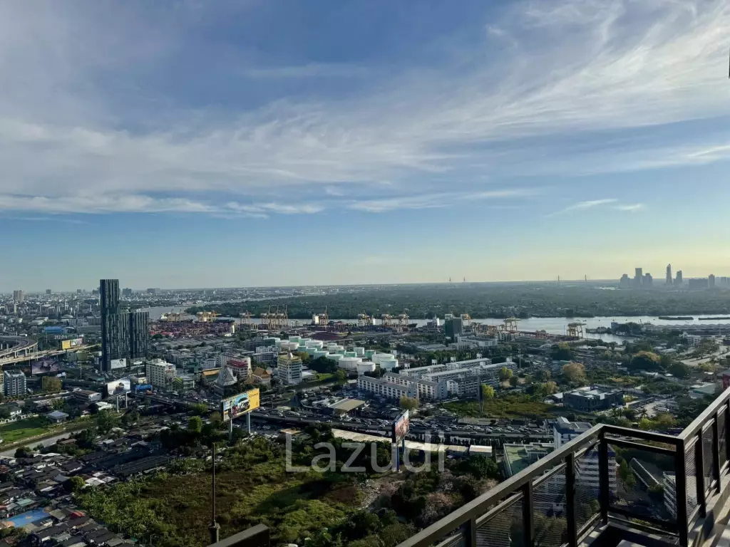 36 sqm high floor 2 bedroom condo Aspire Sukhumvit-Rama 4 Phra Khanong Bangkok