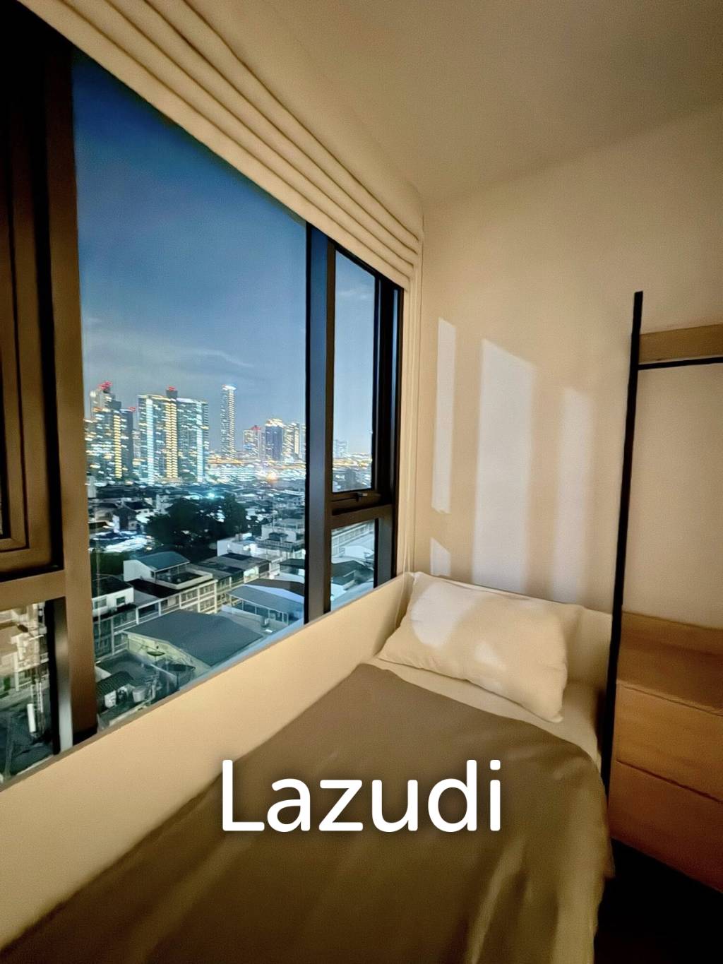 36 sqm high floor 2 bedroom condo Aspire Sukhumvit-Rama 4 Phra Khanong Bangkok