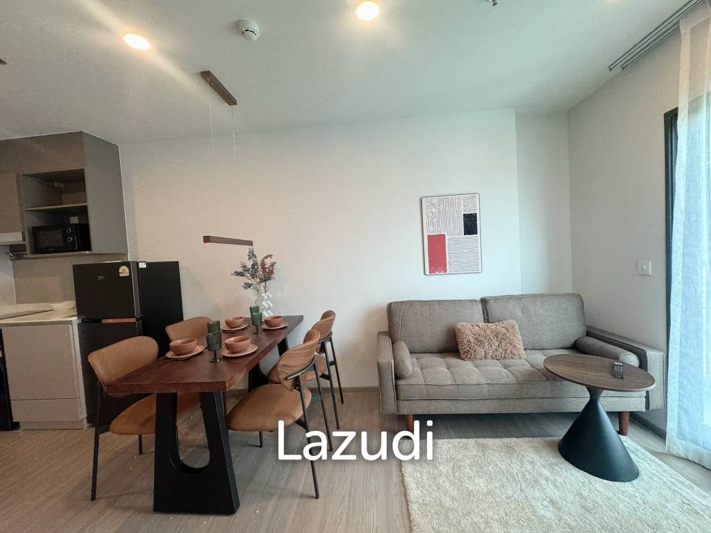 36 sqm high floor 2 bedroom condo Aspire Sukhumvit-Rama 4 Phra Khanong Bangkok