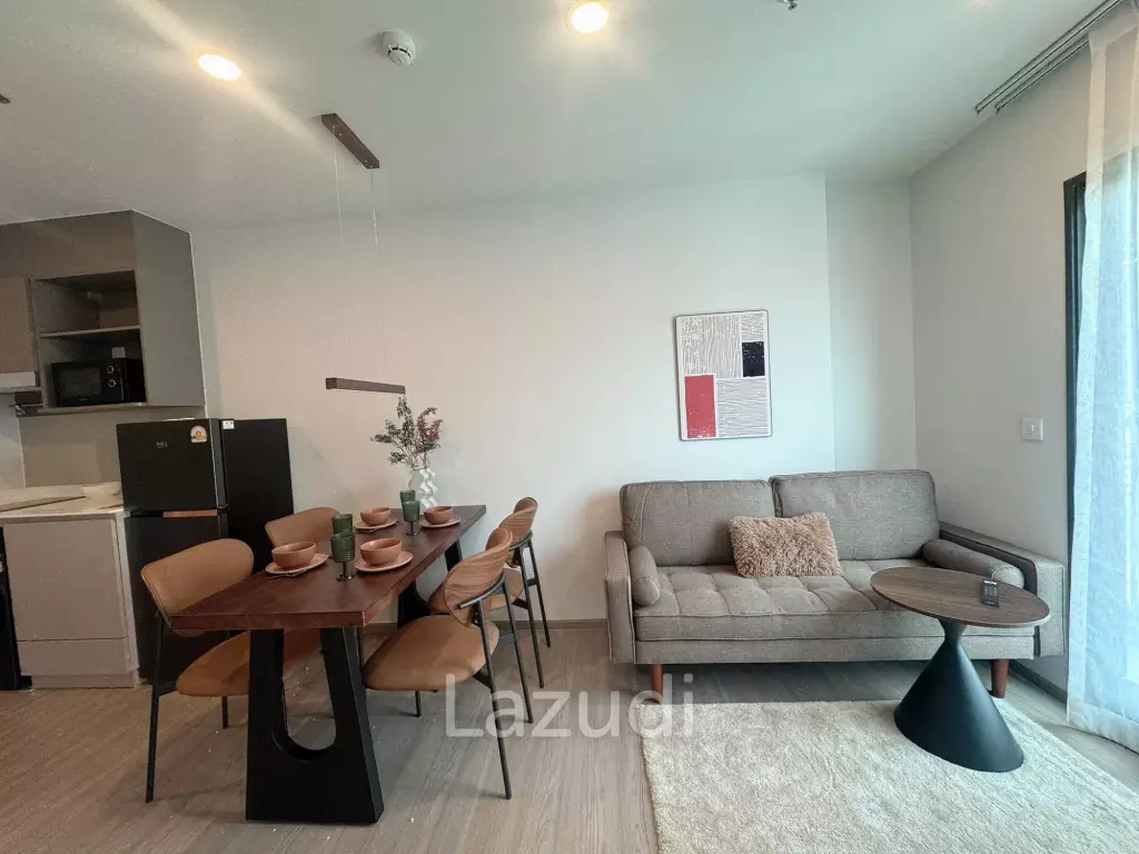 36 sqm high floor 2 bedroom condo Aspire Sukhumvit-Rama 4 Phra Khanong Bangkok